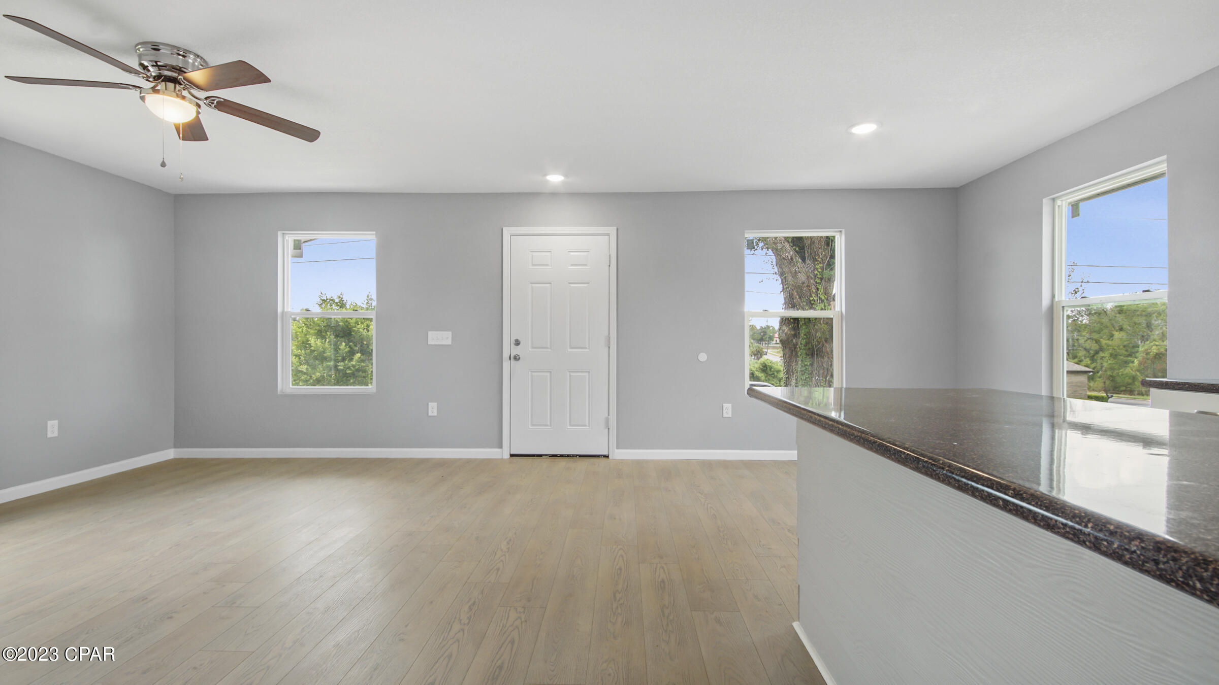Image 10 For 713 10th Court