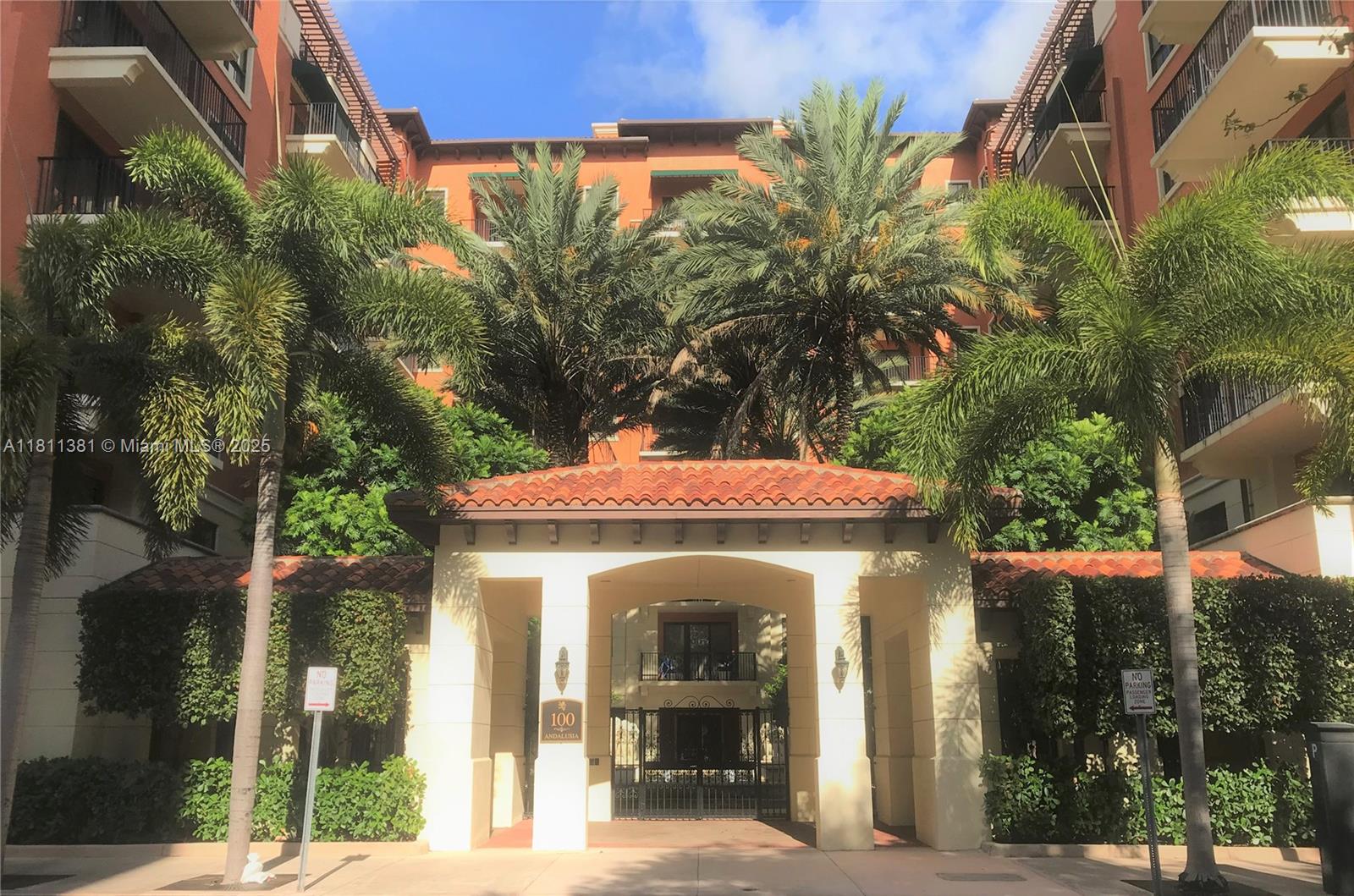 100 Andalusia Ave #712, Coral Gables FL 33134