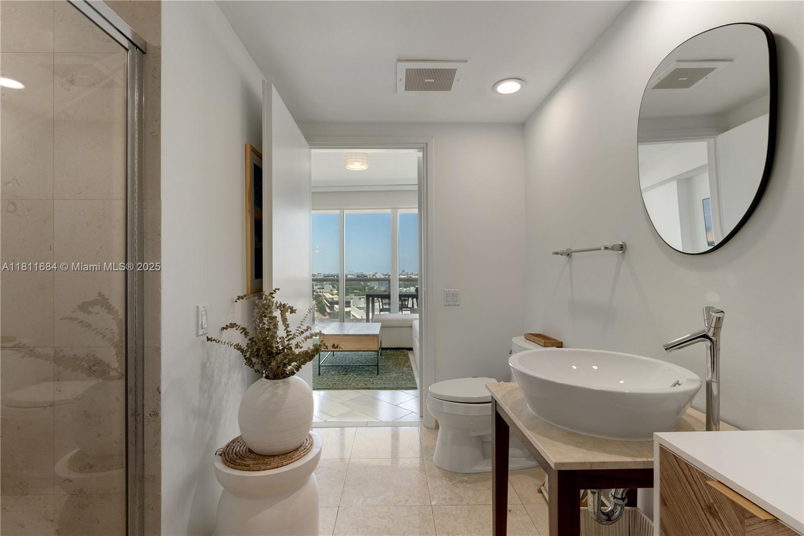 450 Alton Rd #1510, Miami Beach FL 33139
