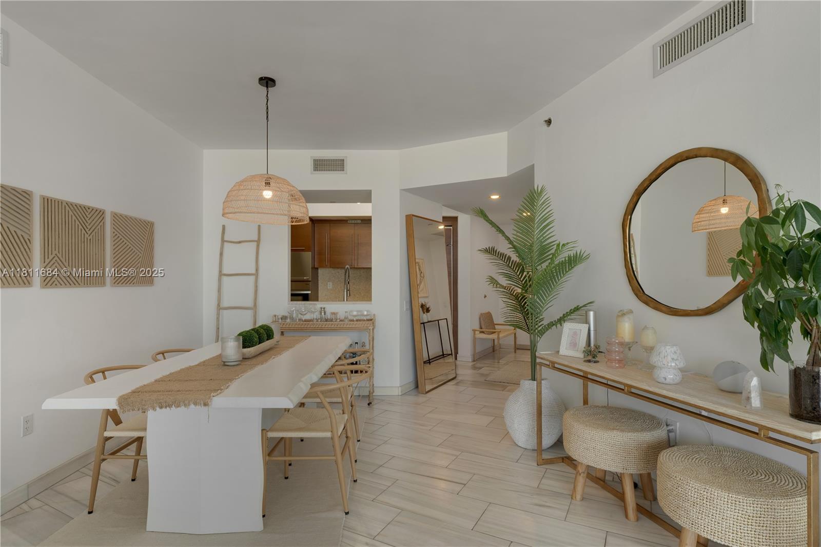 450 Alton Rd #1510, Miami Beach FL 33139