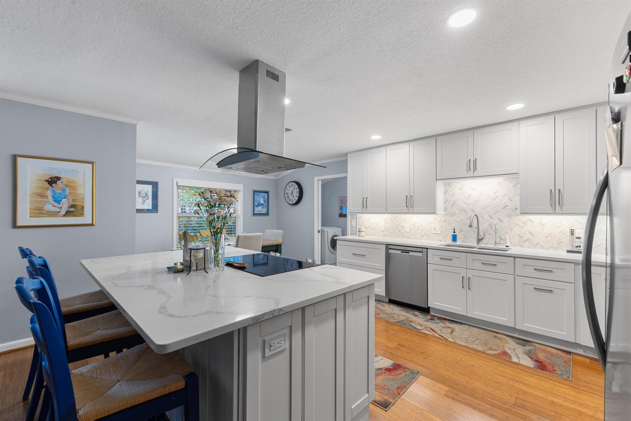 Image to showcase the property located at 454 Tequesta Drive