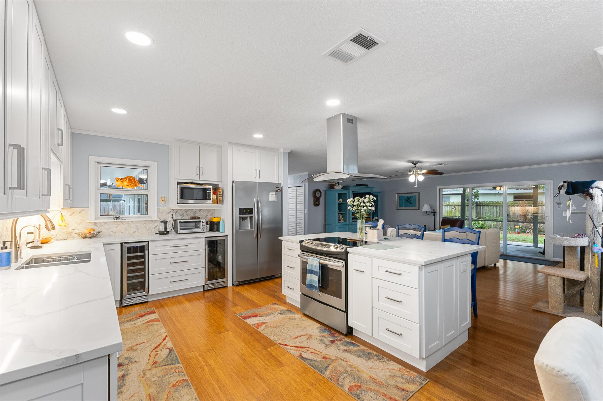 Image to showcase the property located at 454 Tequesta Drive