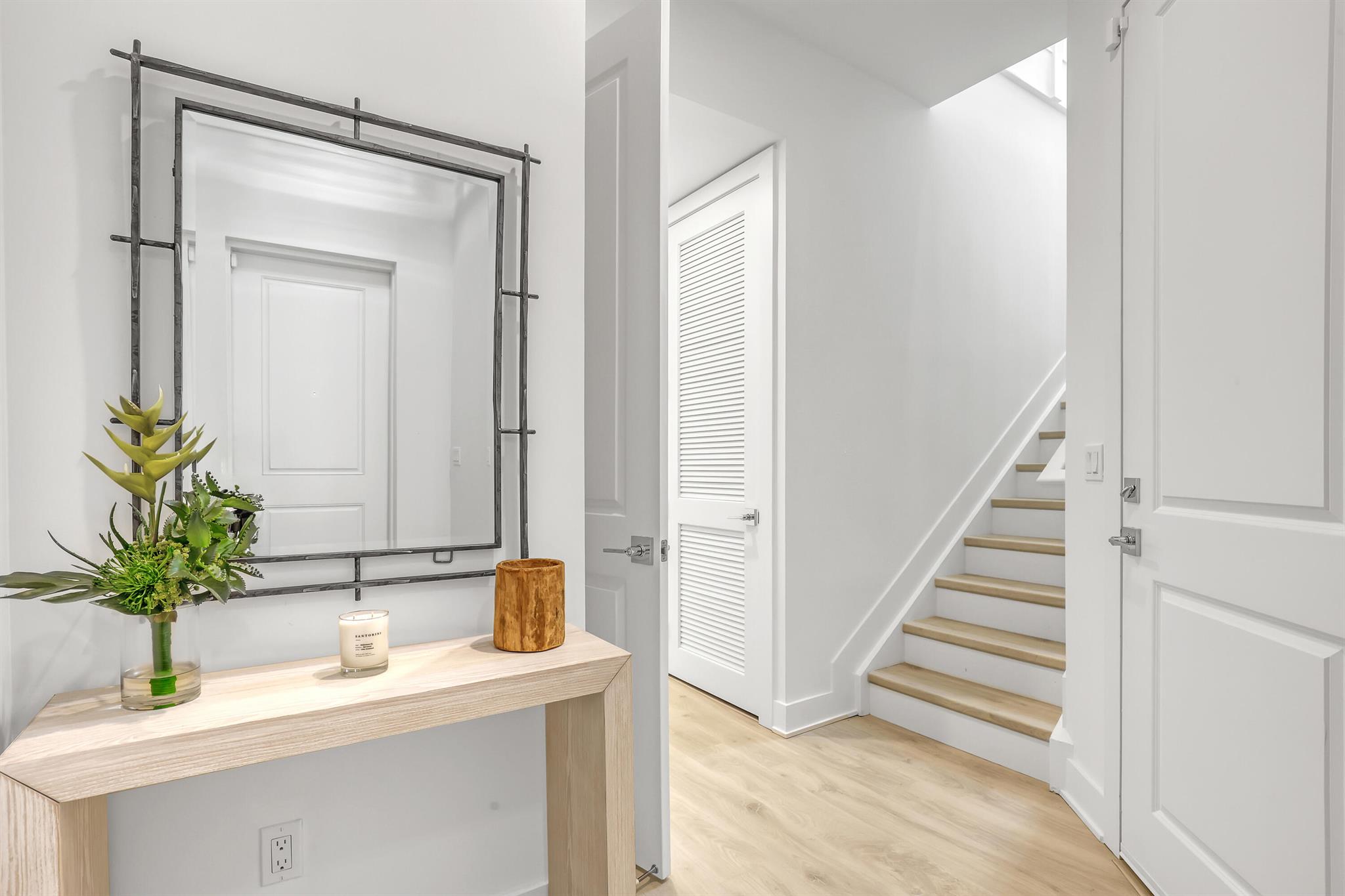 Image to showcase the property located at 156 Seagrape Lane