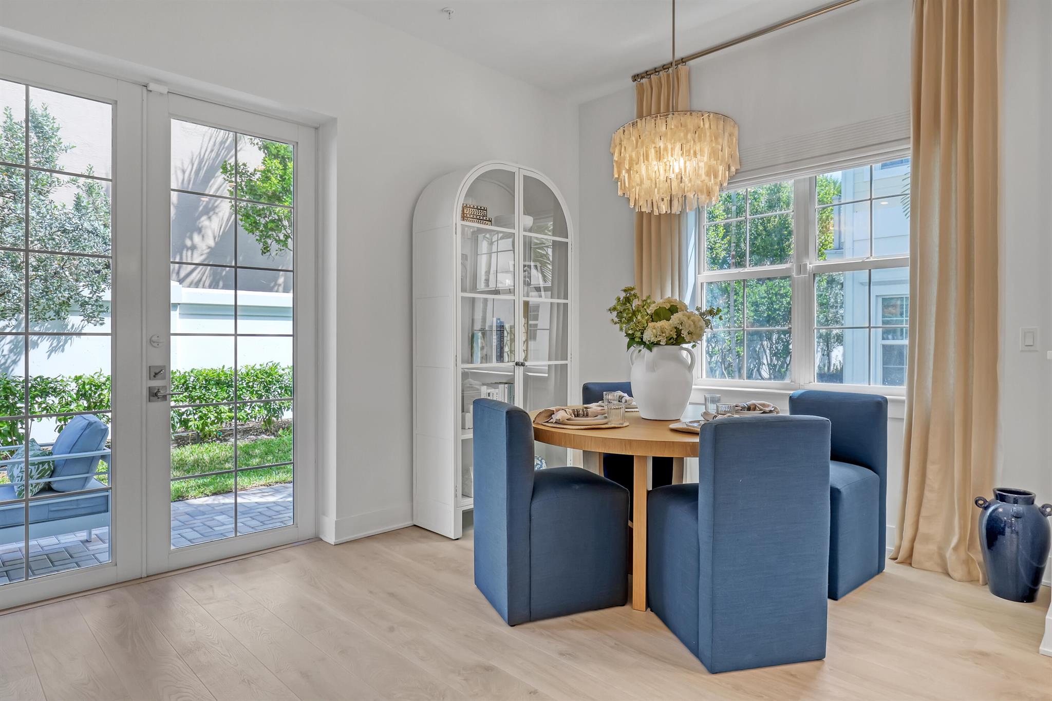 Image to showcase the property located at 156 Seagrape Lane