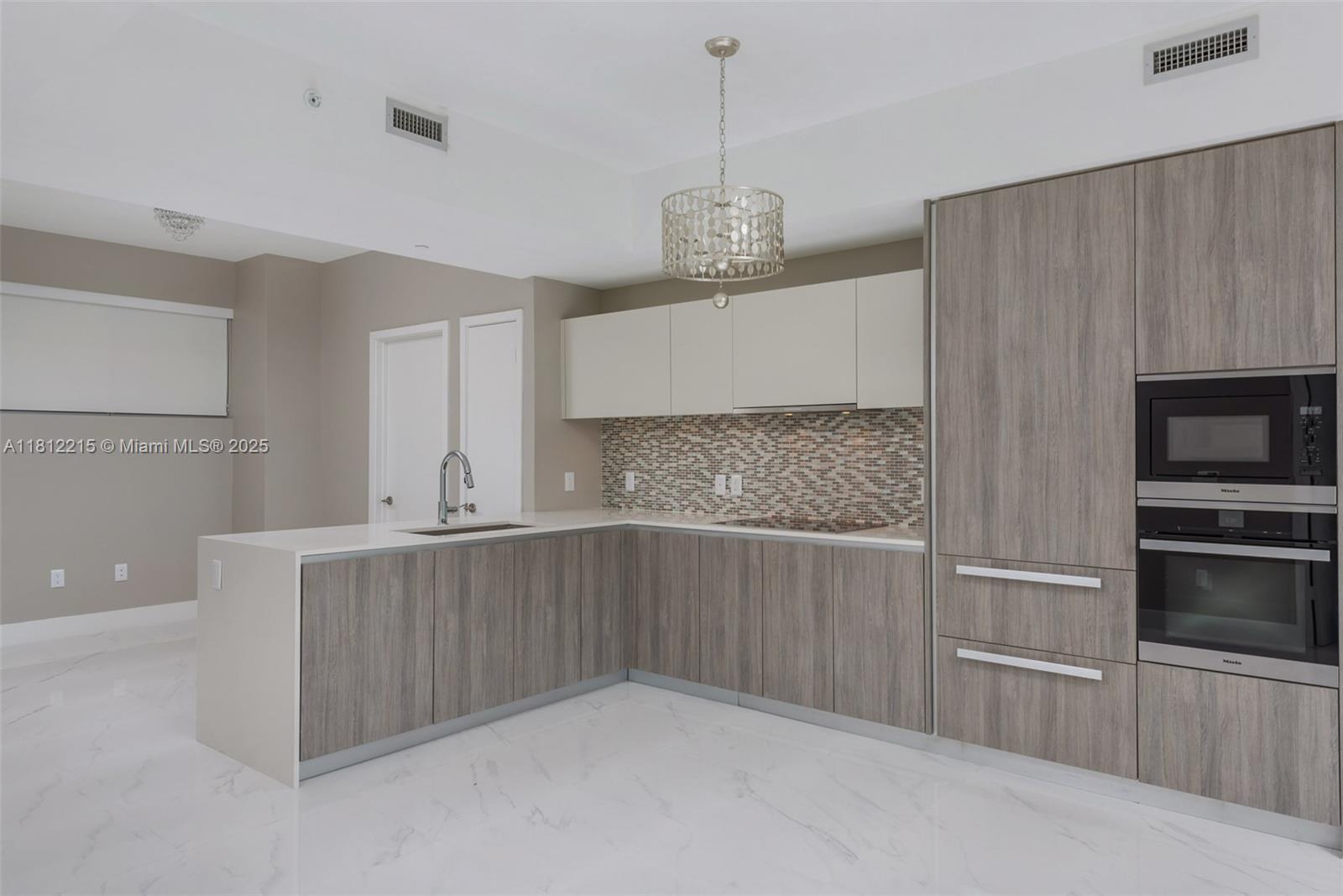 2900 NE 7th Ave #3903, Miami FL 33137