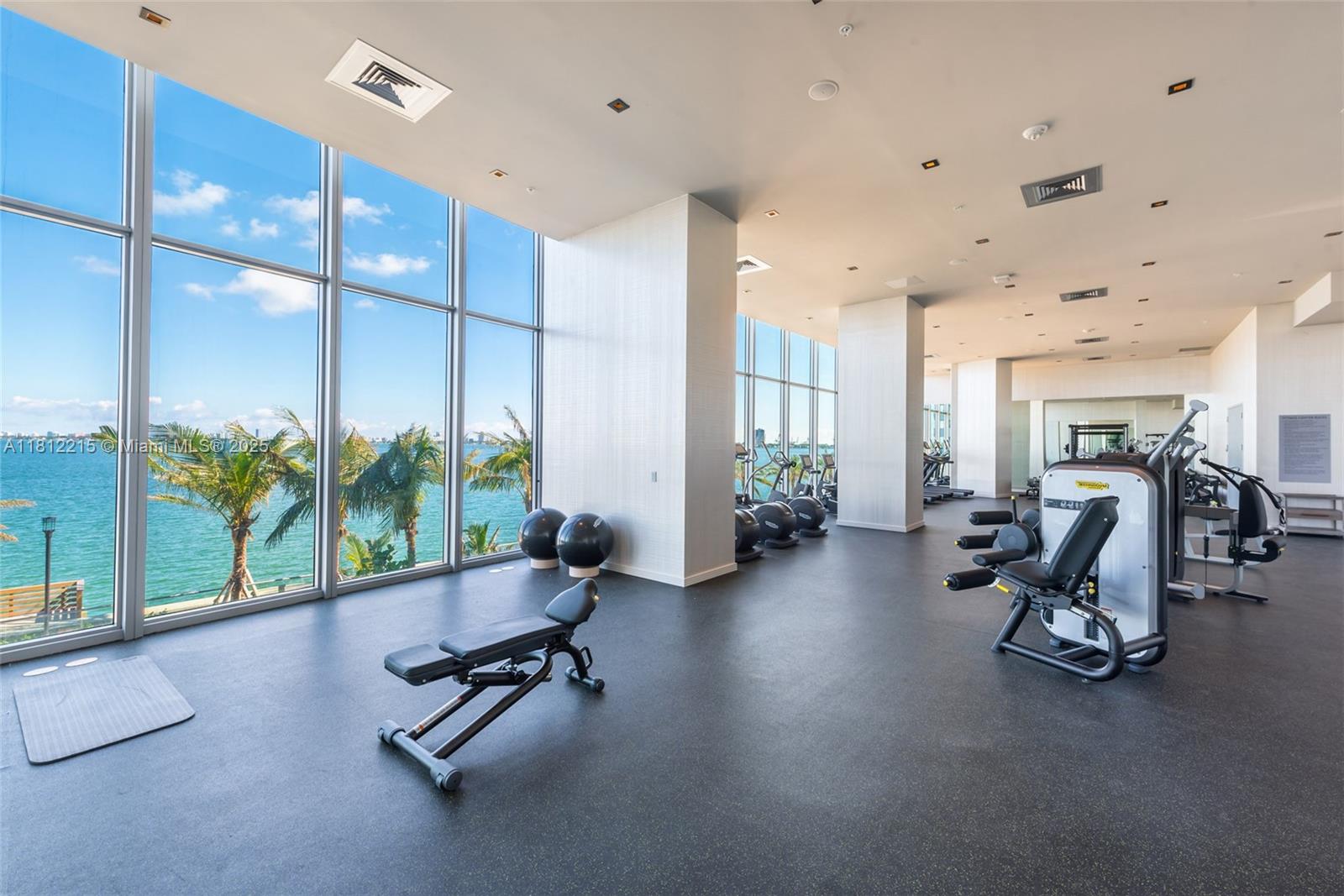 2900 NE 7th Ave #3903, Miami FL 33137