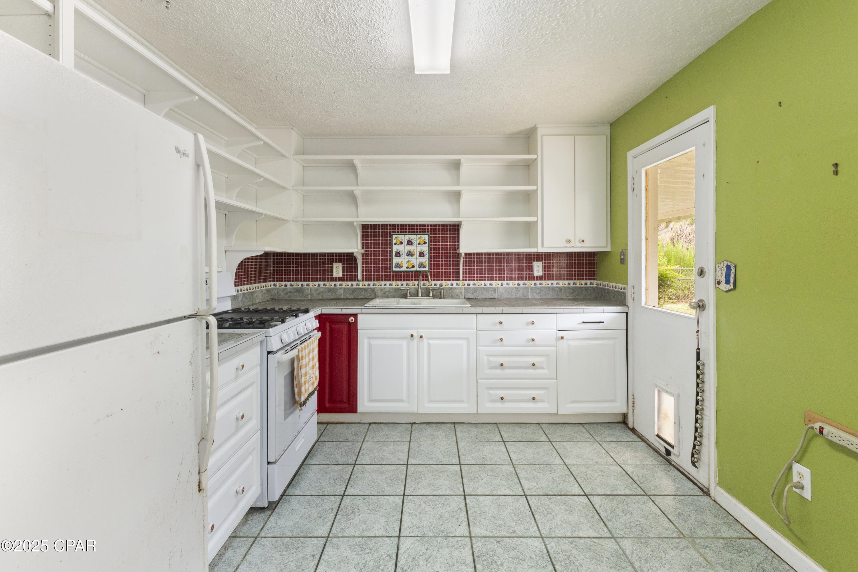 Image 4 For 815 Huntington Drive