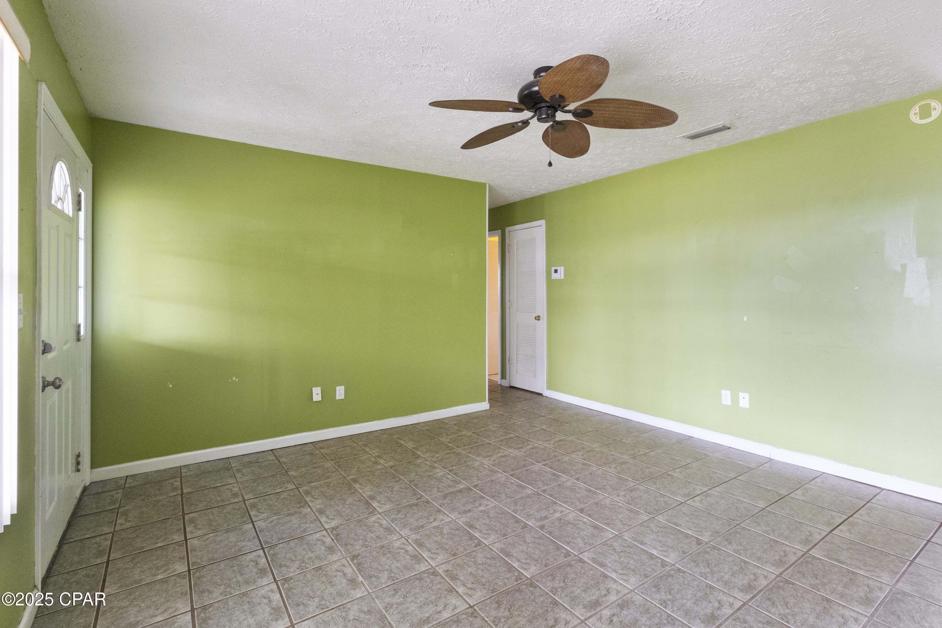 Image 6 For 815 Huntington Drive
