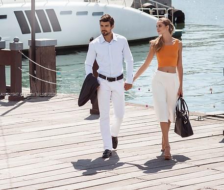 listing main picture