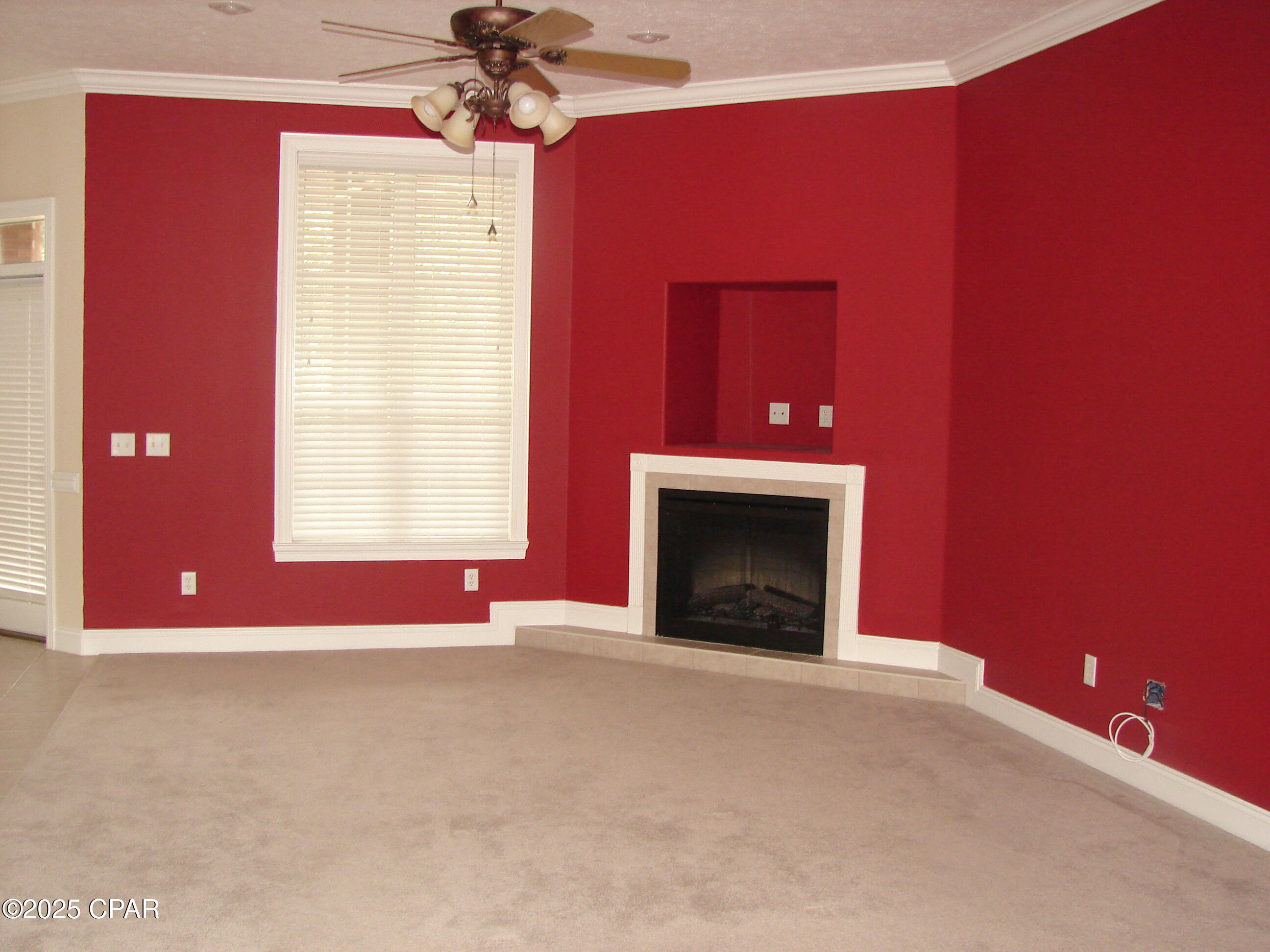 Image 6 For 3402 Hillcrest Drive