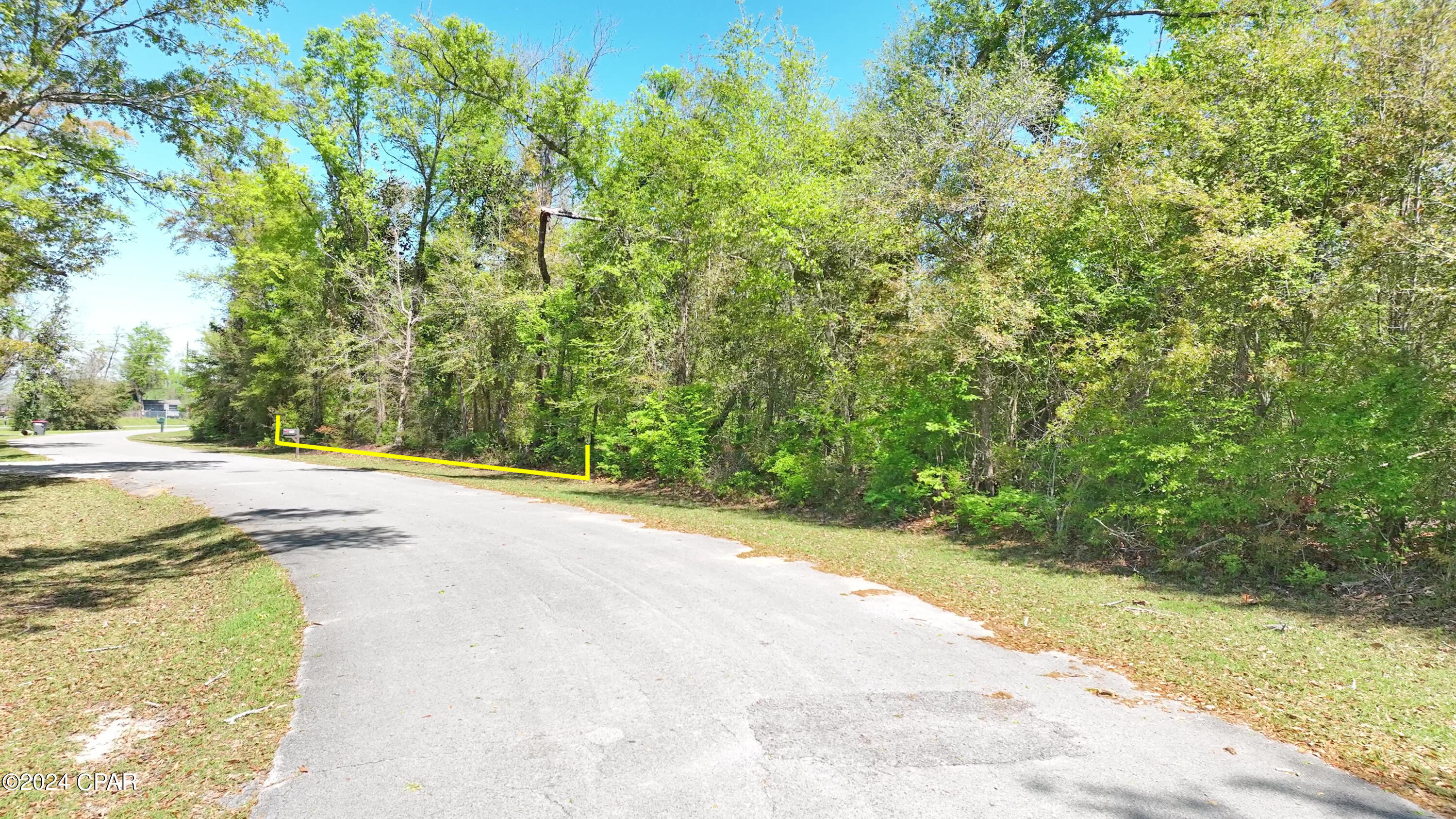 Image 2 For 35 Indian Bluff Drive