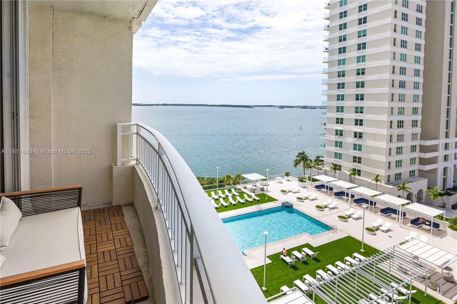 770 Claughton Island Dr #1008, Miami FL 33131