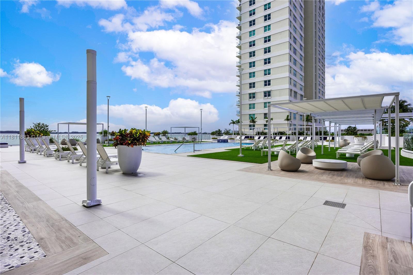 770 Claughton Island Dr #1008, Miami FL 33131
