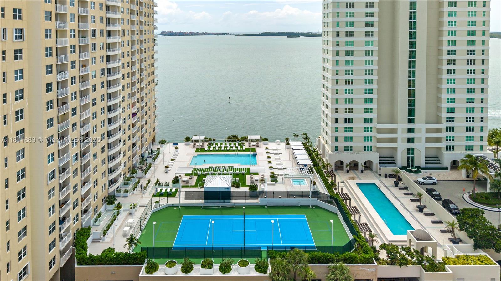 770 Claughton Island Dr #1008, Miami FL 33131