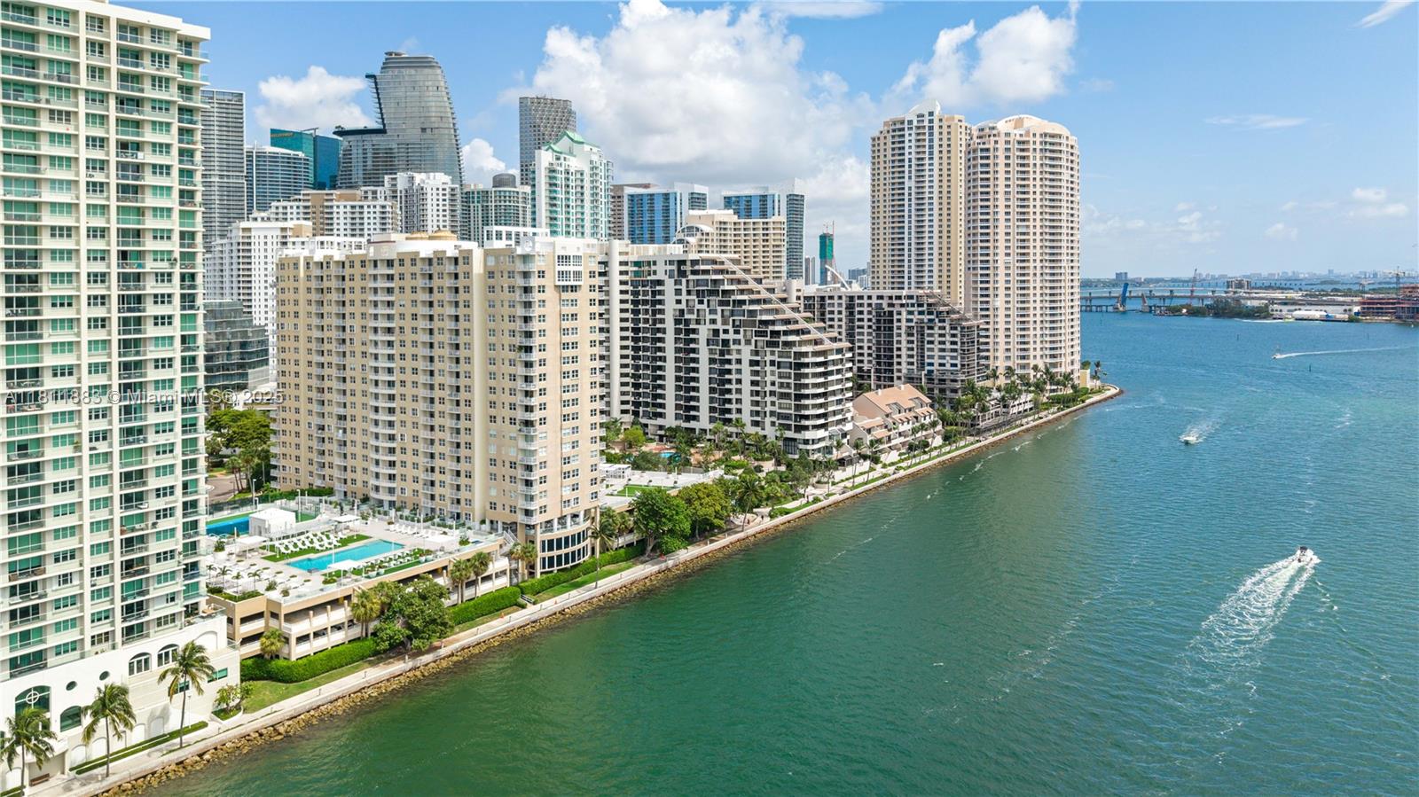 770 Claughton Island Dr #1008, Miami FL 33131