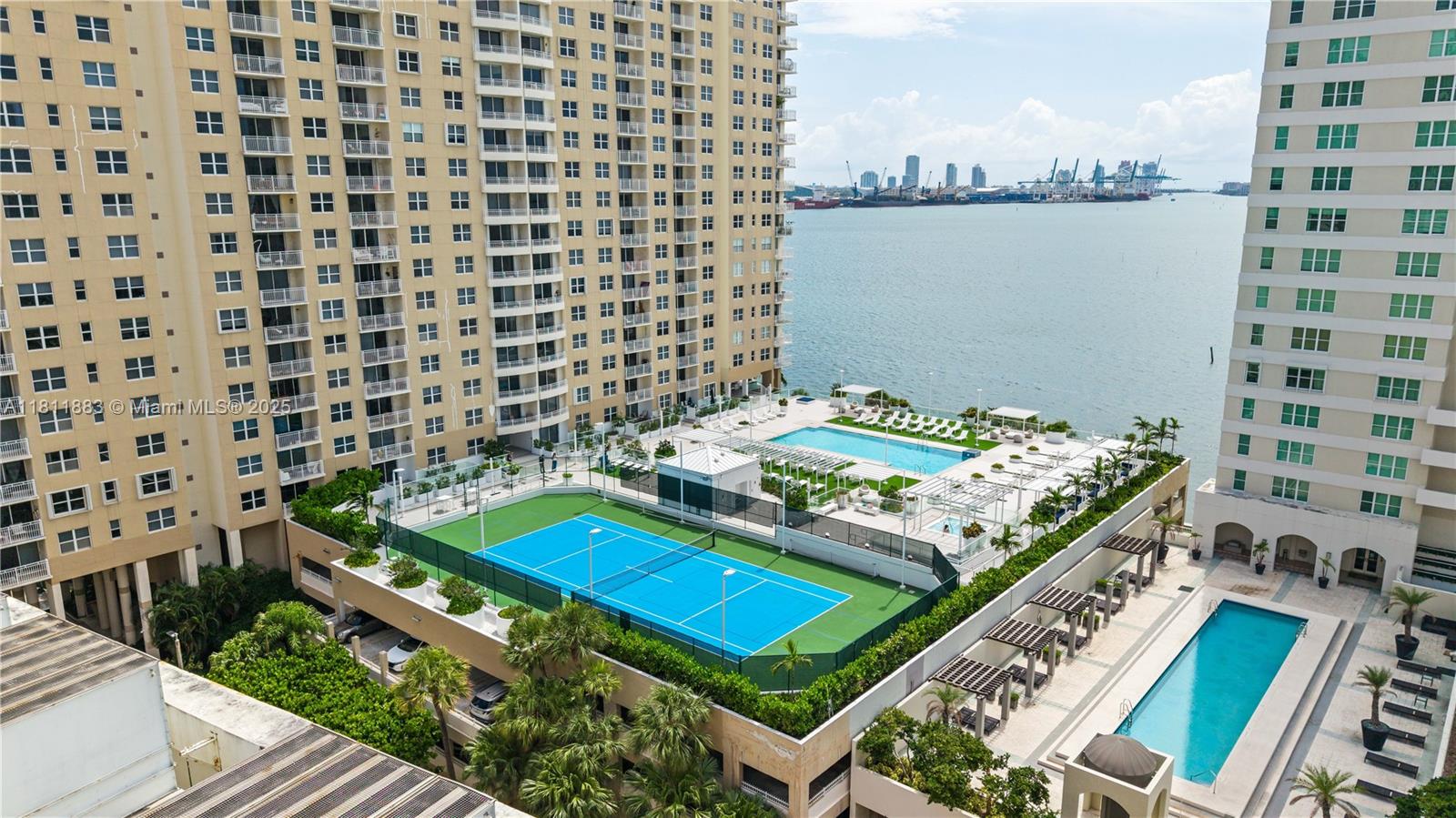 770 Claughton Island Dr #1008, Miami FL 33131
