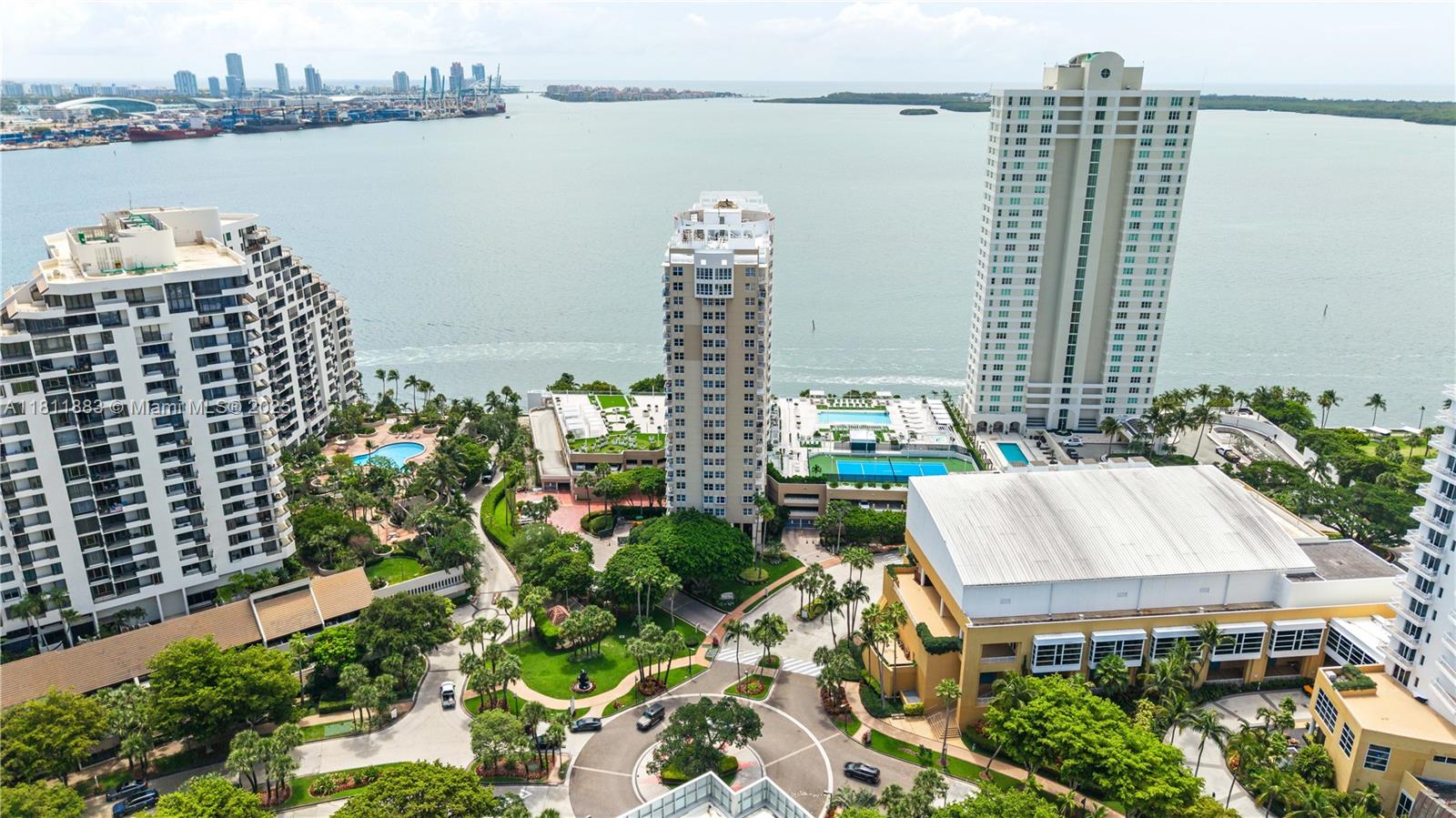 770 Claughton Island Dr #1008, Miami FL 33131