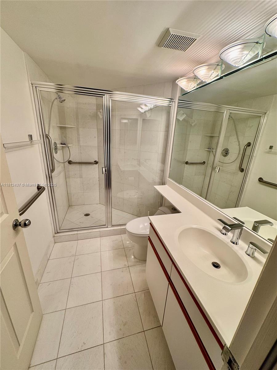 3530 Mystic Pointe Dr #601, Aventura FL 33180