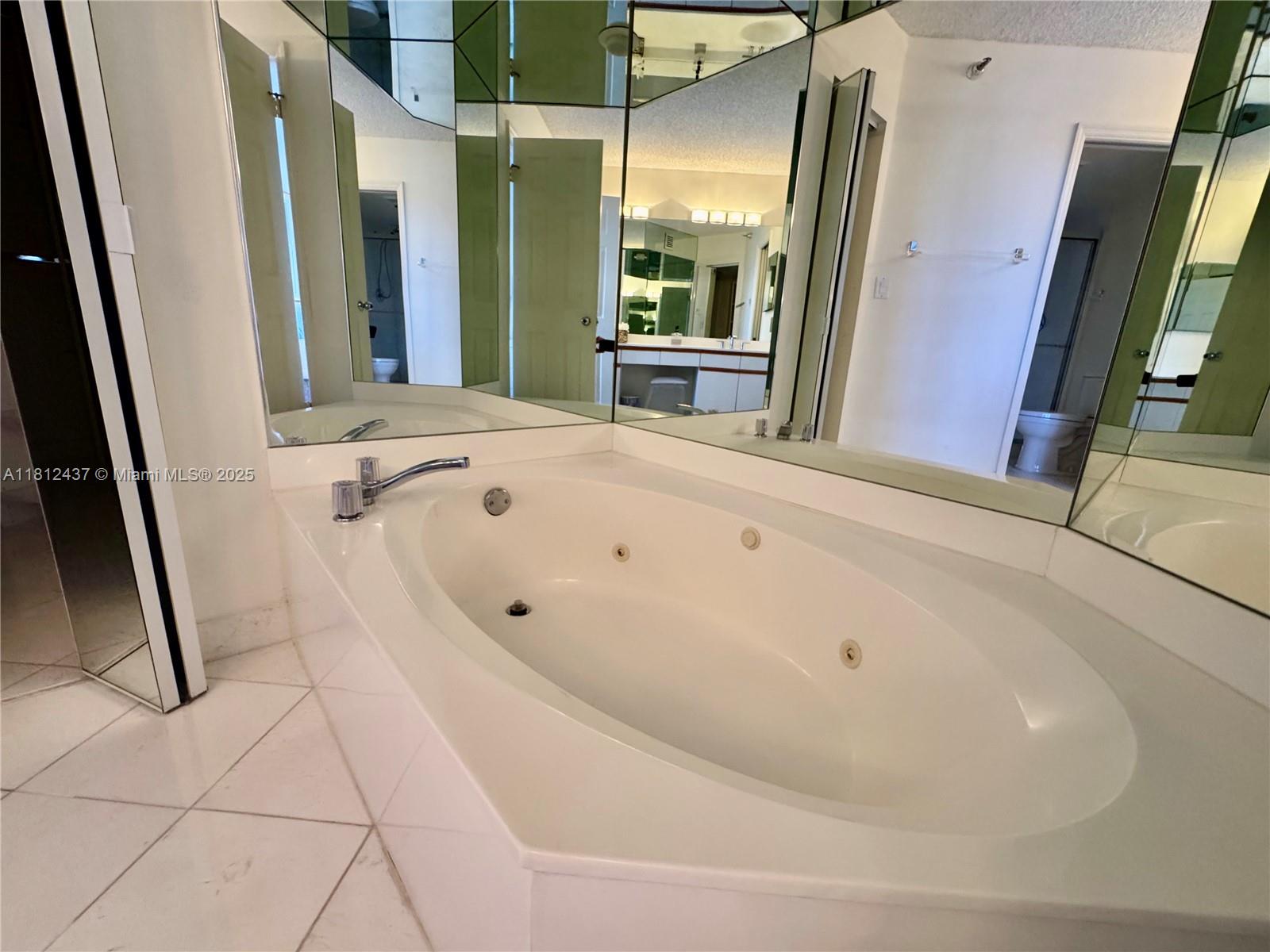 3530 Mystic Pointe Dr #601, Aventura FL 33180
