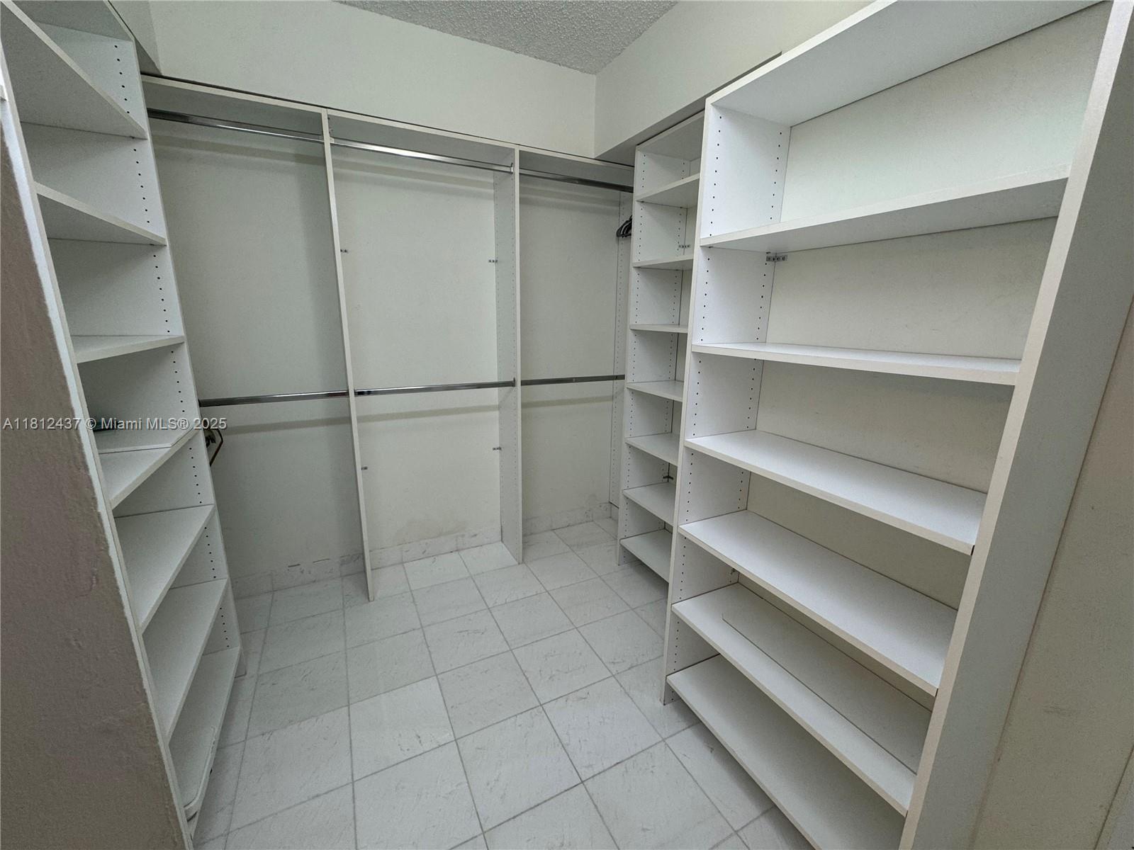 3530 Mystic Pointe Dr #601, Aventura FL 33180