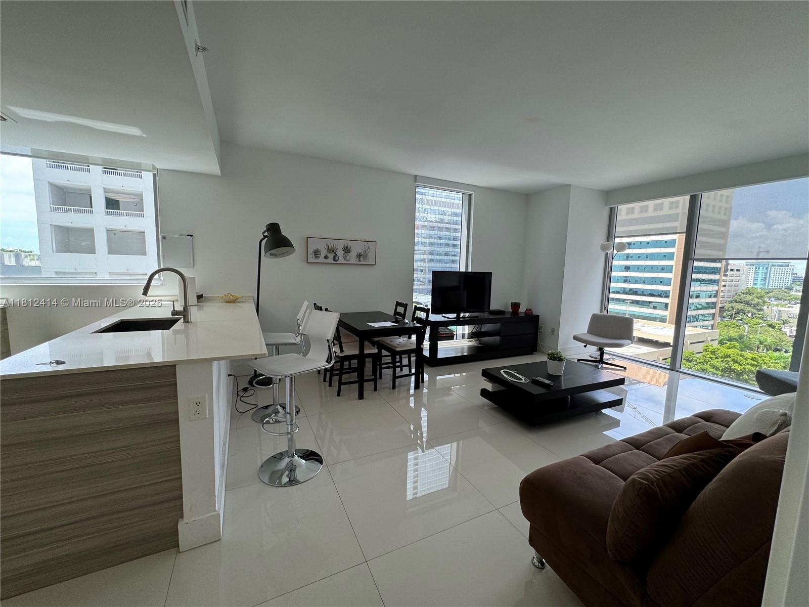 1300 Brickell Bay Dr #901, Miami FL 33131