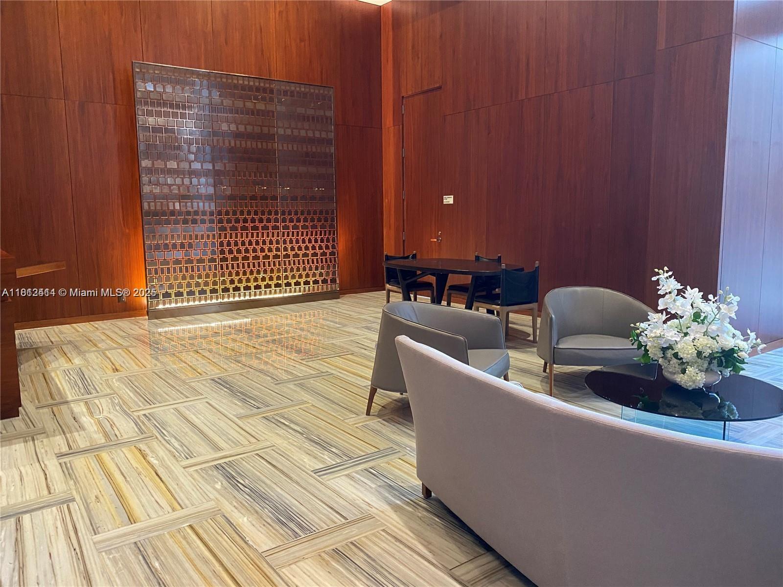 1300 Brickell Bay Dr #901, Miami FL 33131