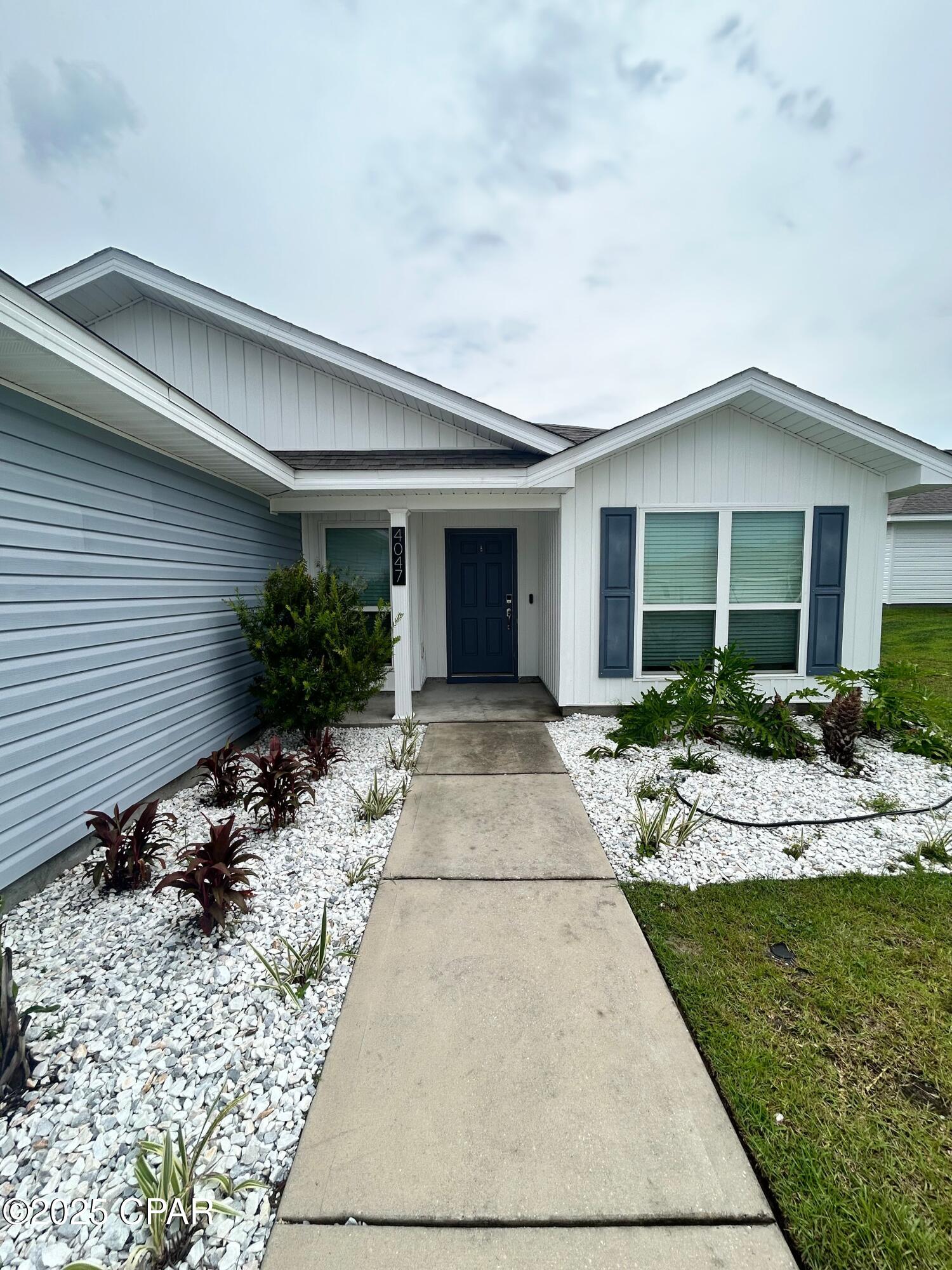 Image 2 For 4047 Brighton Boulevard