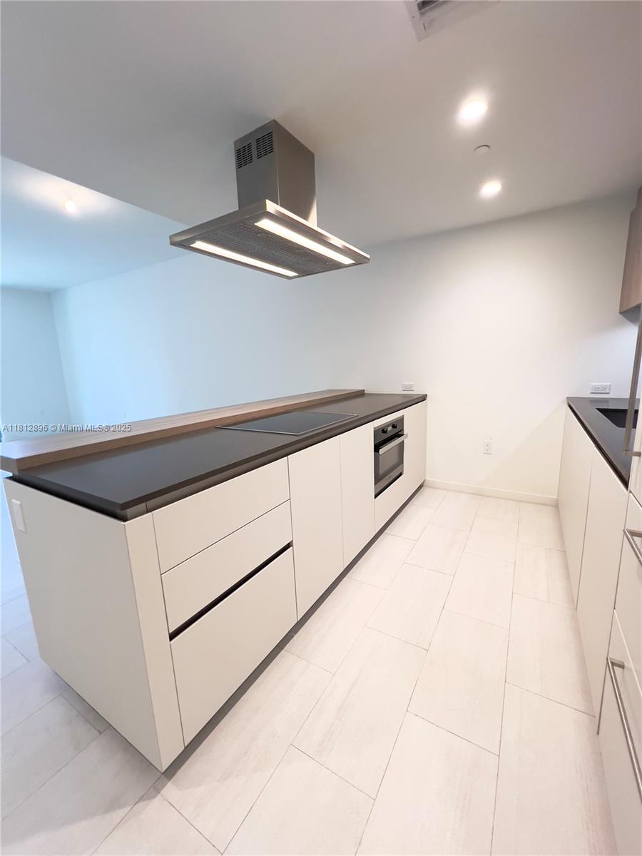1000 Brickell Plz #2205, Miami FL 33131