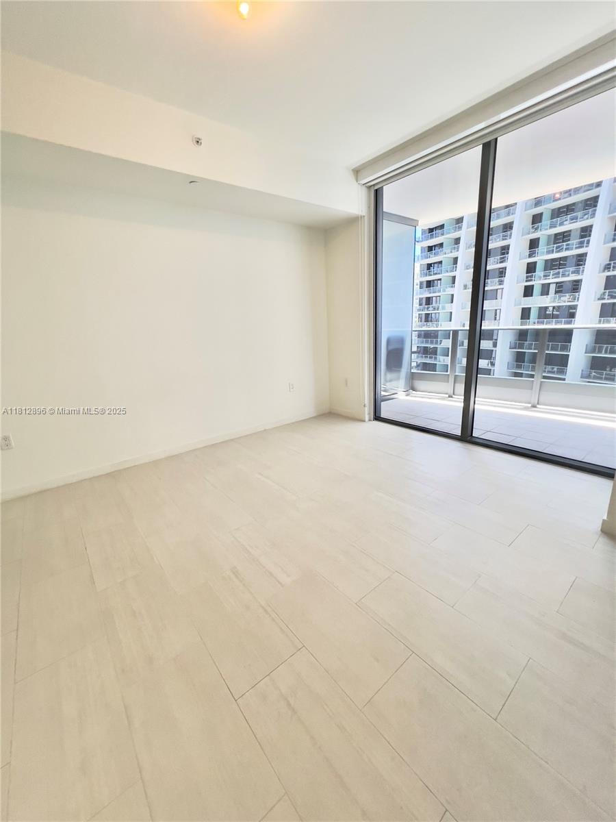1000 Brickell Plz #2205, Miami FL 33131
