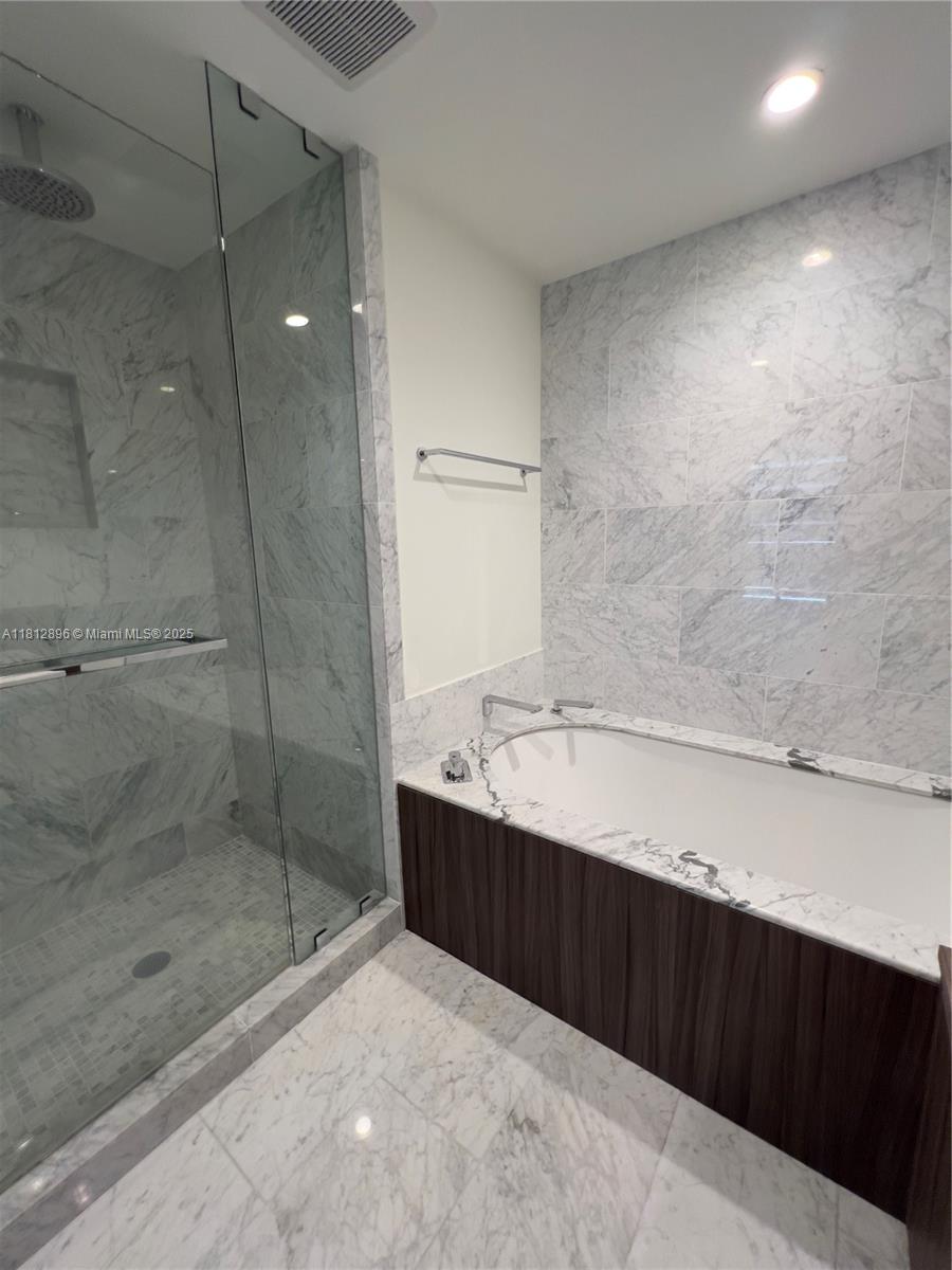 1000 Brickell Plz #2205, Miami FL 33131