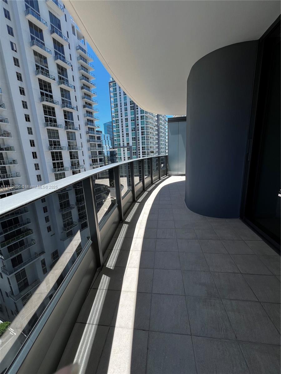 1000 Brickell Plz #2205, Miami FL 33131