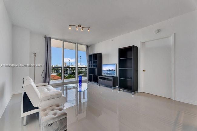 9595 Collins Ave #N5-F, Surfside FL 33154