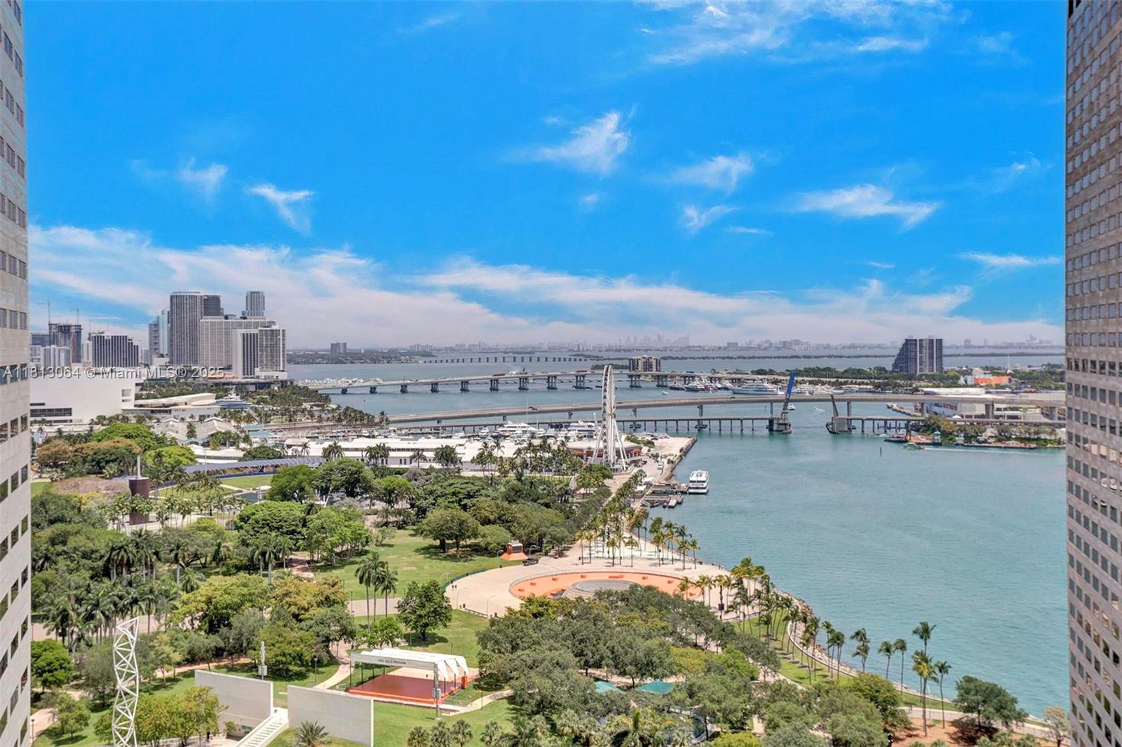 325 S Biscayne Blvd #2414, Miami FL 33131