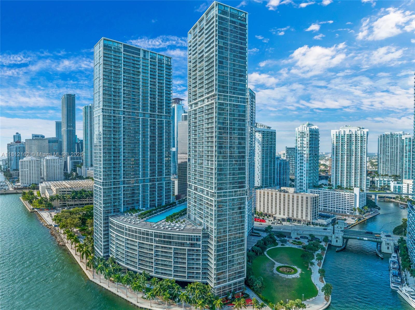 495 Brickell Ave #4609, Miami FL 33131