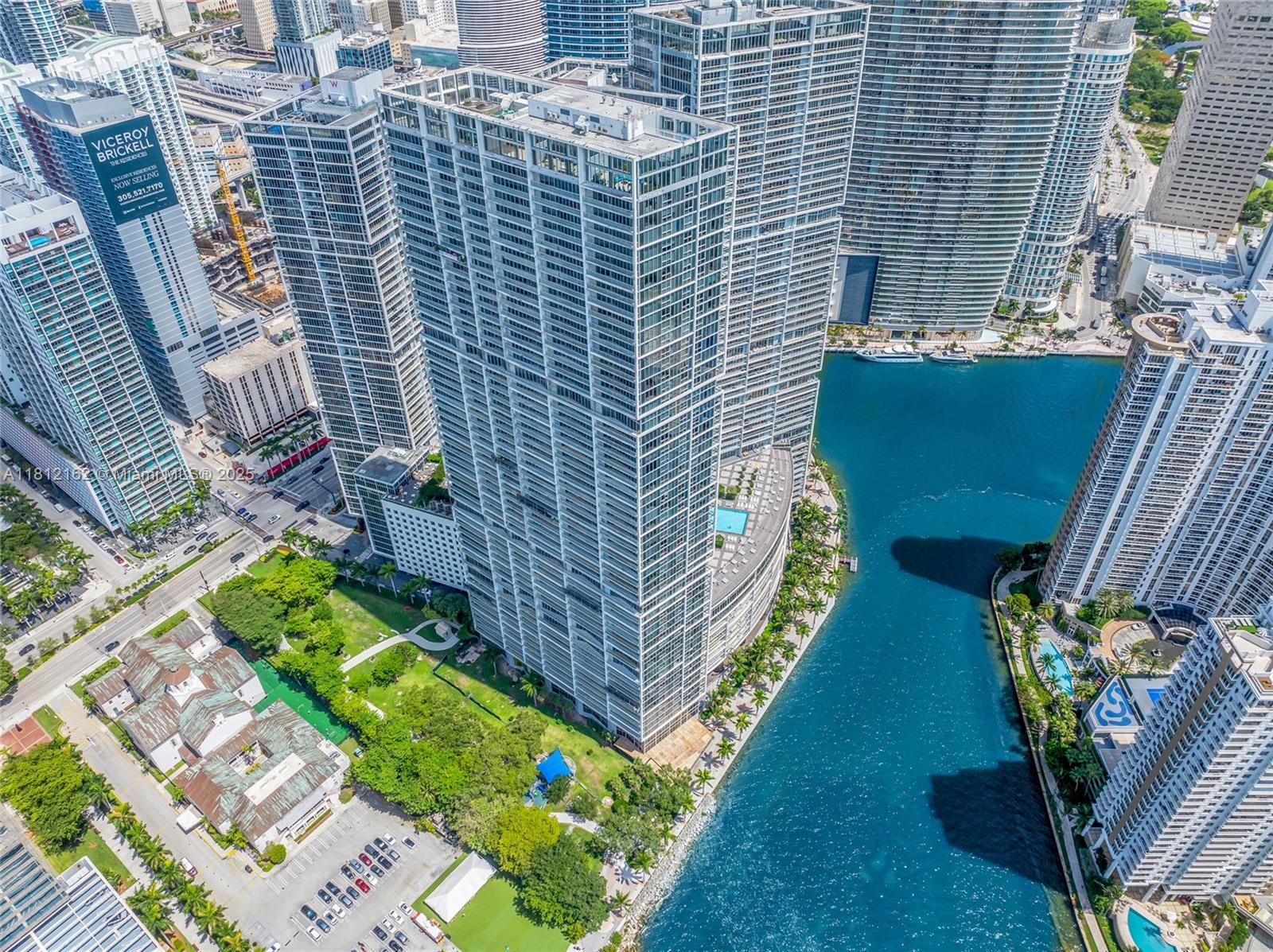 495 Brickell Ave #4609, Miami FL 33131