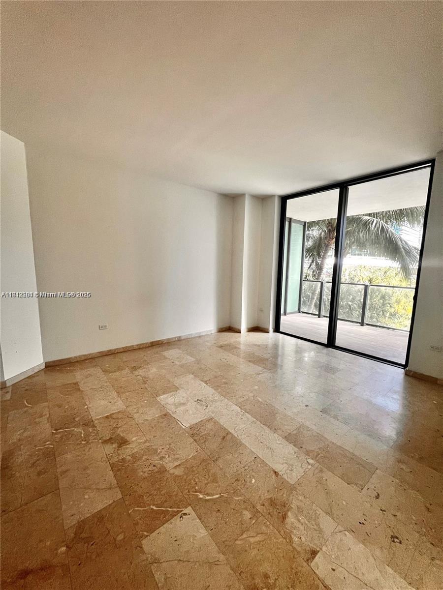 88 SW 7th St #803, Miami FL 33130