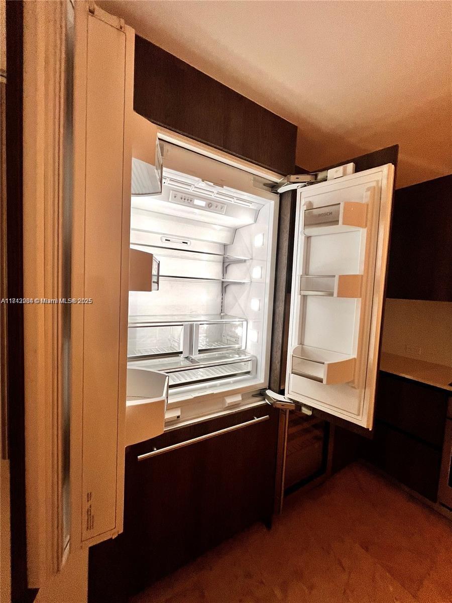 88 SW 7th St #803, Miami FL 33130
