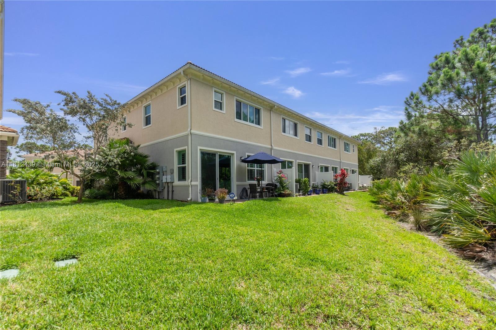 6274 SE Fauna Ter, Hobe Sound, Florida image 32