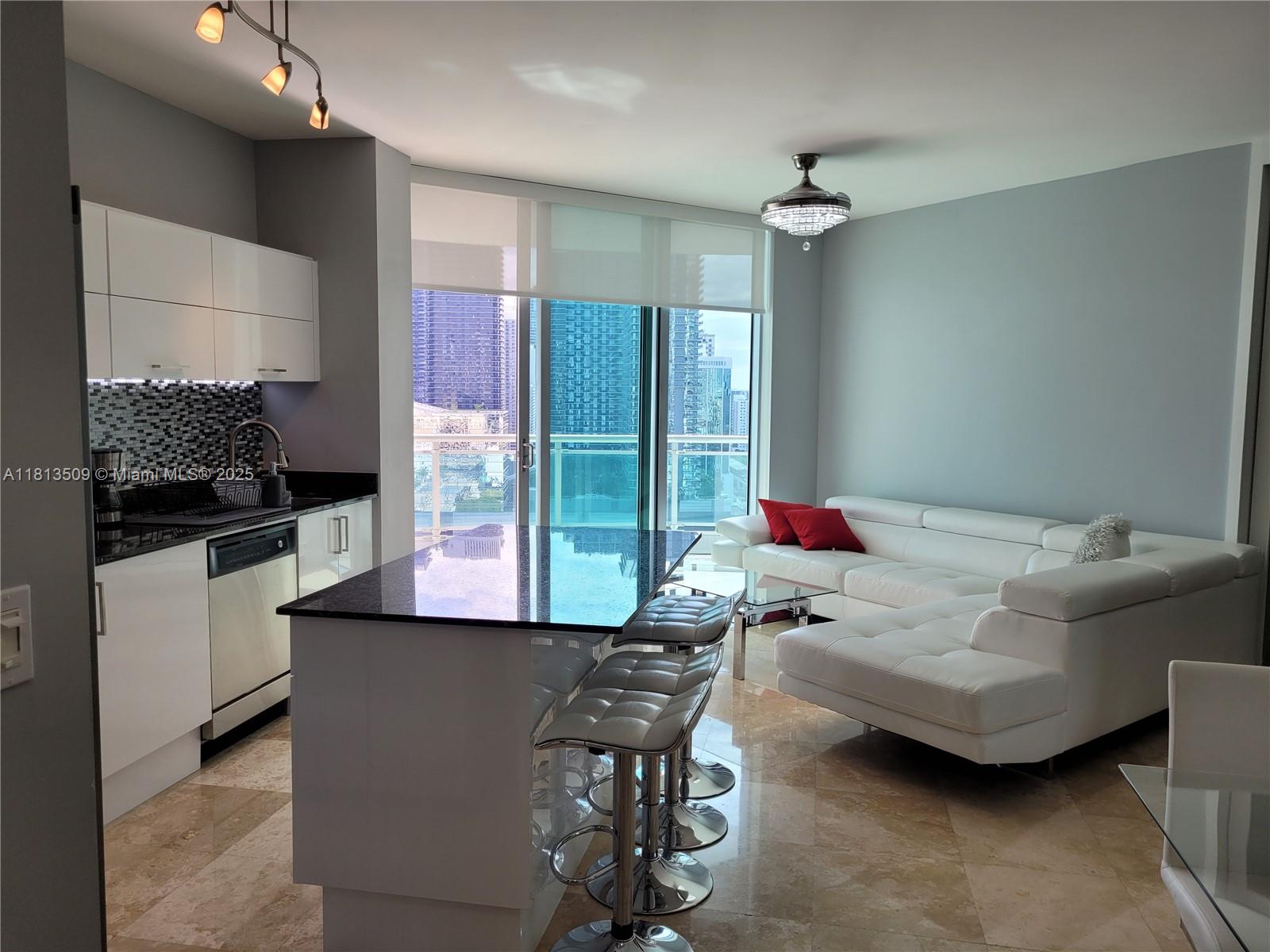 350 S Miami Ave #2714, Miami FL 33130
