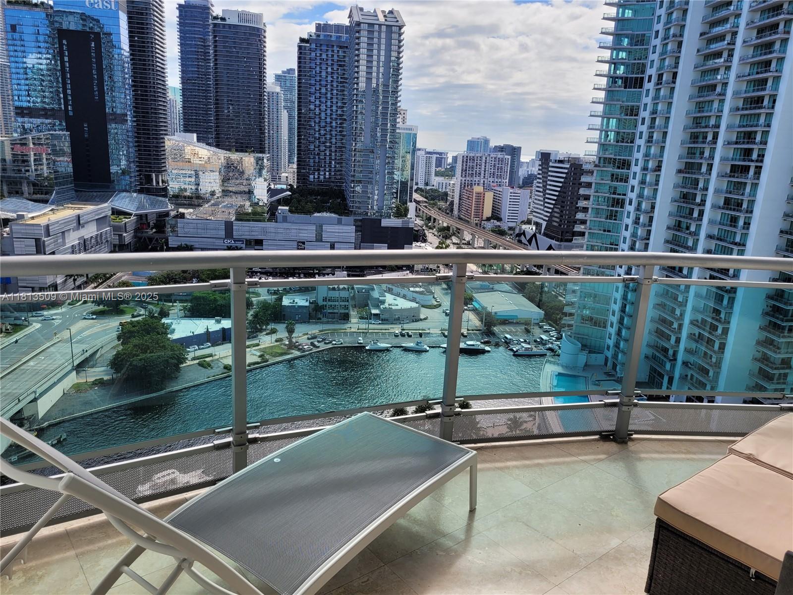 350 S Miami Ave #2714, Miami FL 33130