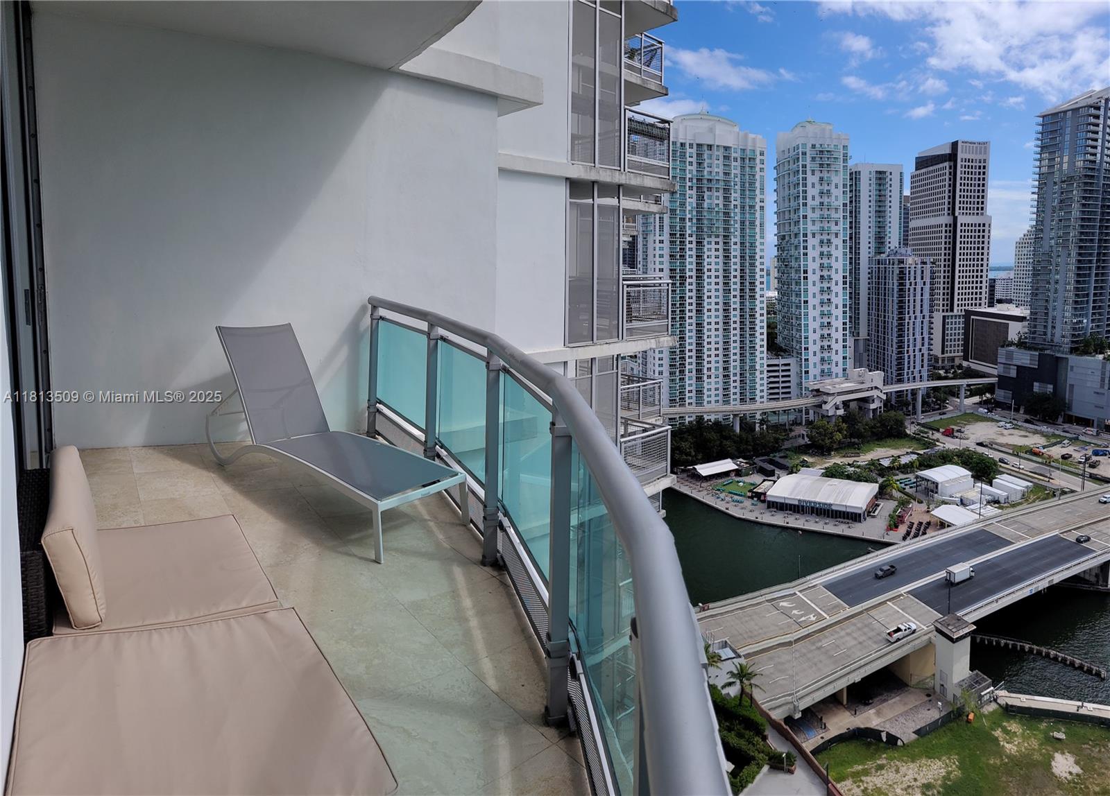 350 S Miami Ave #2714, Miami FL 33130