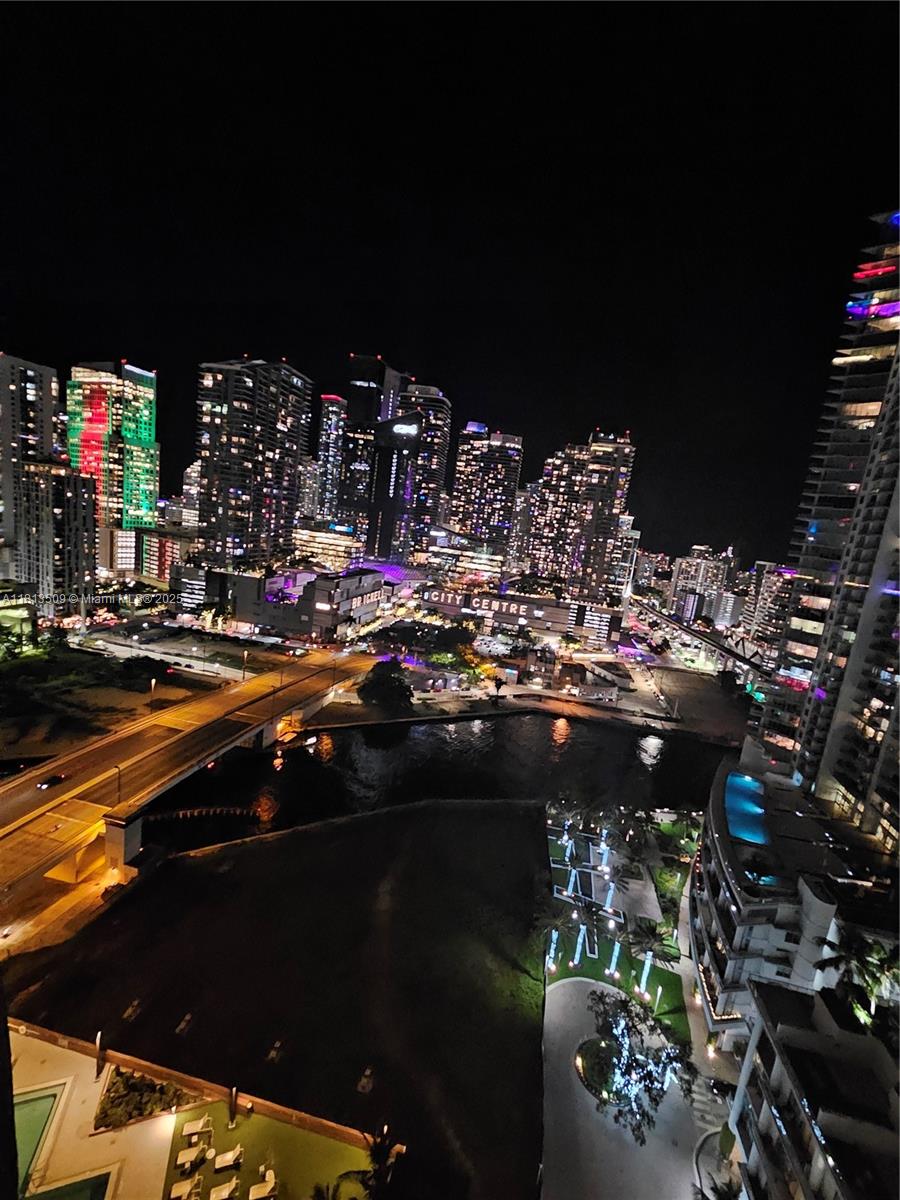 350 S Miami Ave #2714, Miami FL 33130