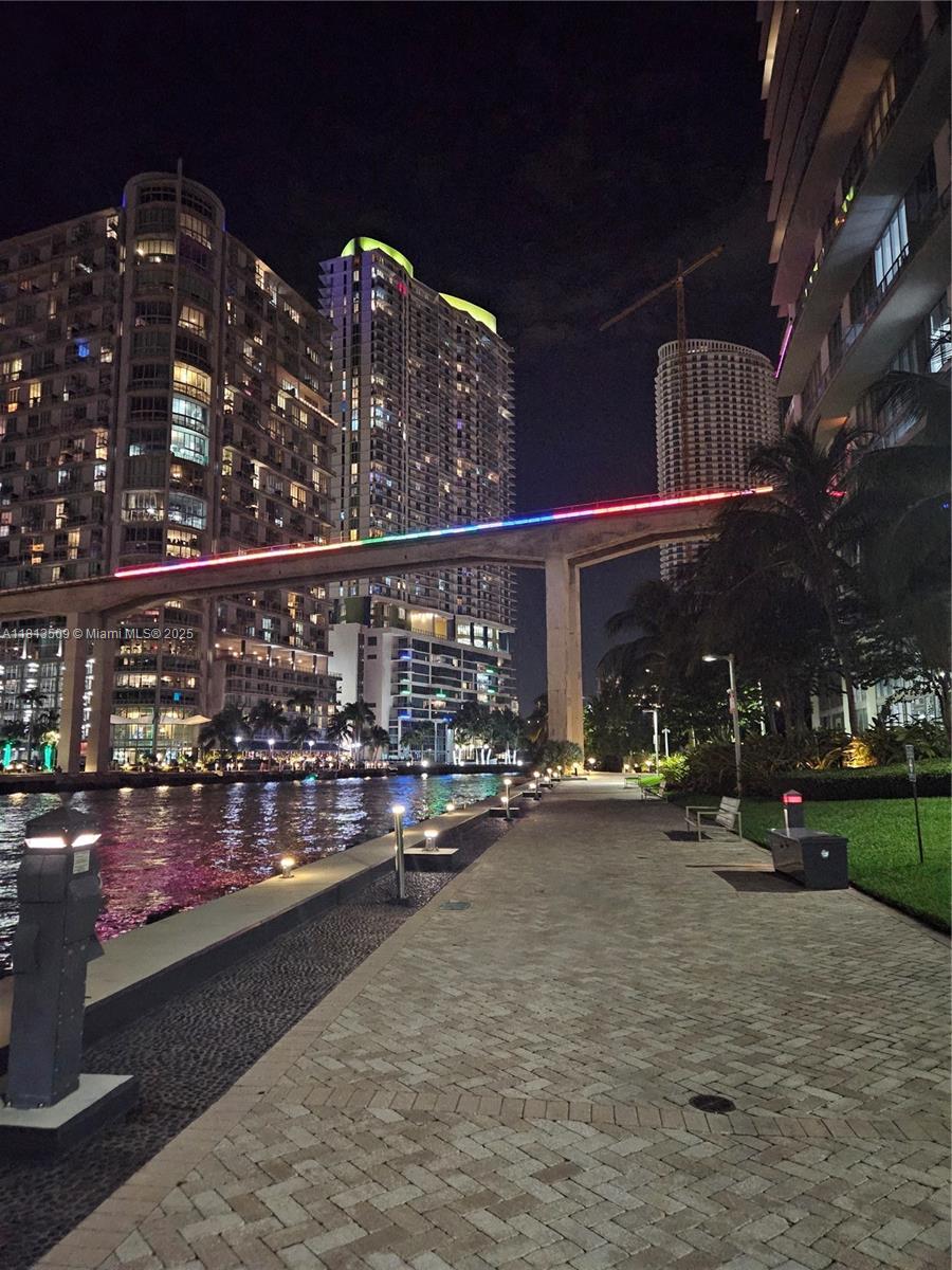 350 S Miami Ave #2714, Miami FL 33130