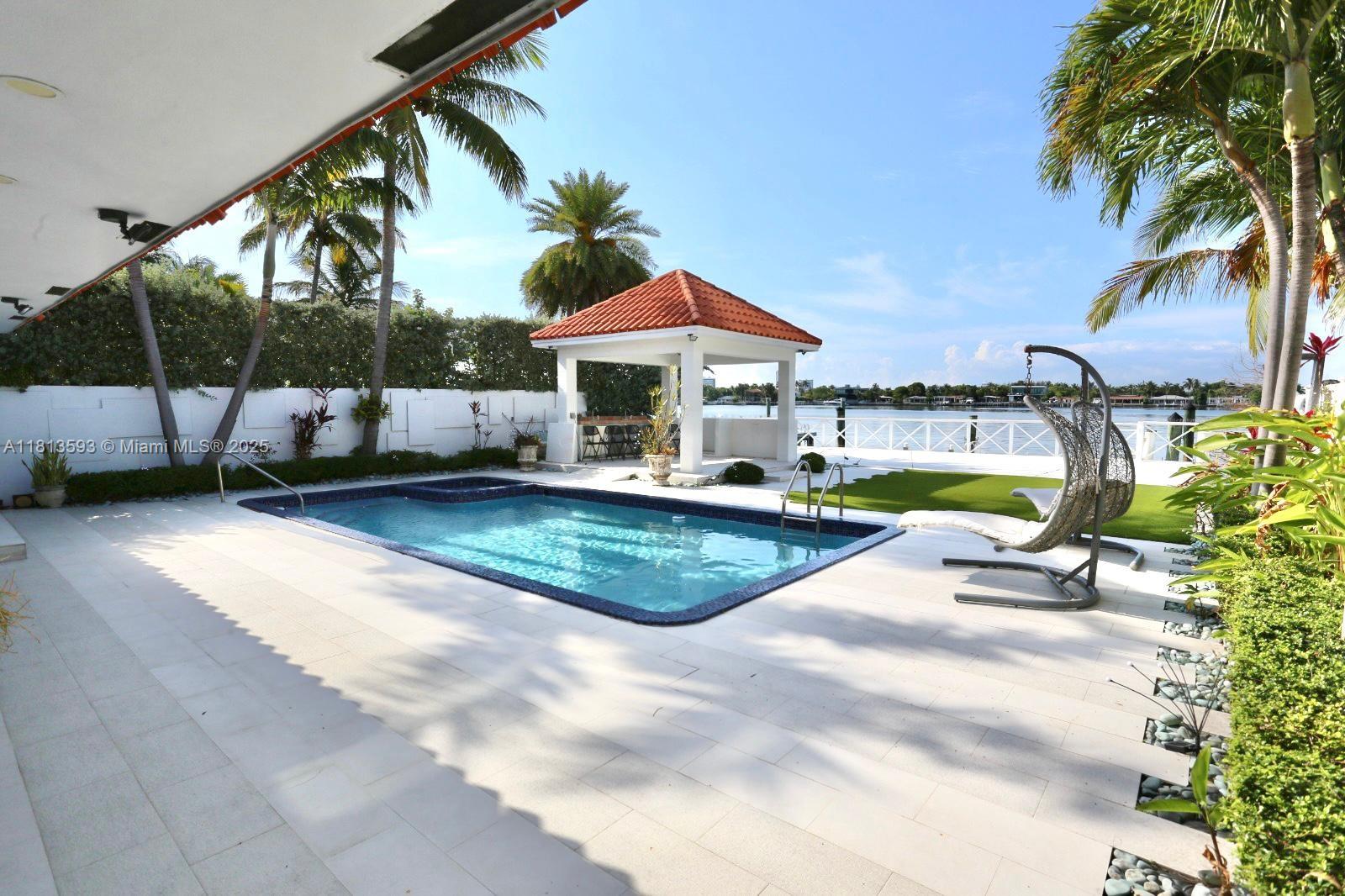 House for Rent in Miami Beach, FL