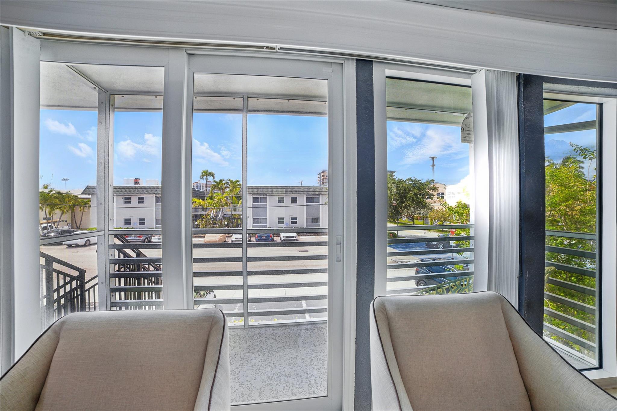 Photo 11 of home located at 1005 SE 15th St 5D, Fort Lauderdale FL