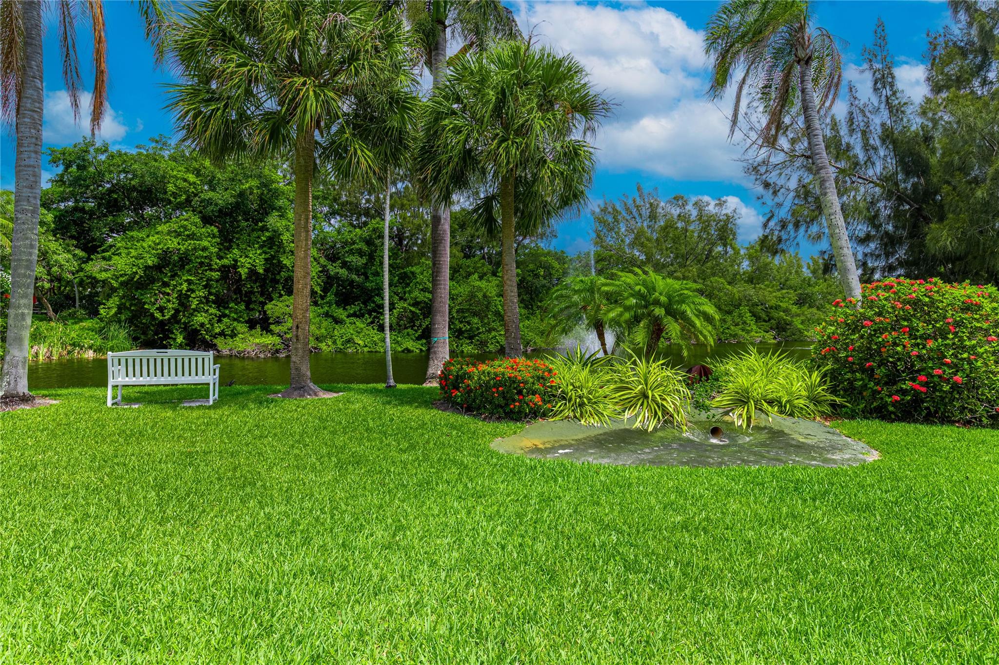 Photo 14 of home located at 1005 SE 15th St 5D, Fort Lauderdale FL