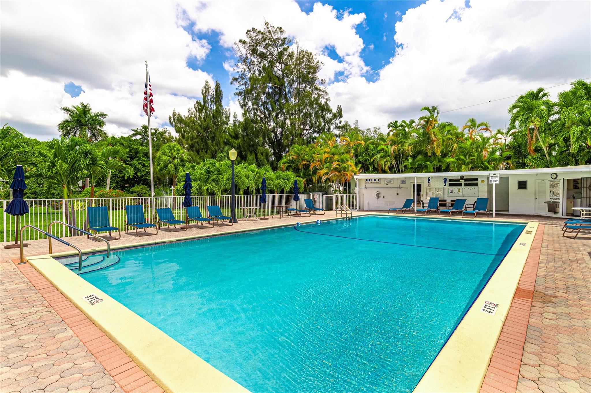 Photo 15 of home located at 1005 SE 15th St 5D, Fort Lauderdale FL