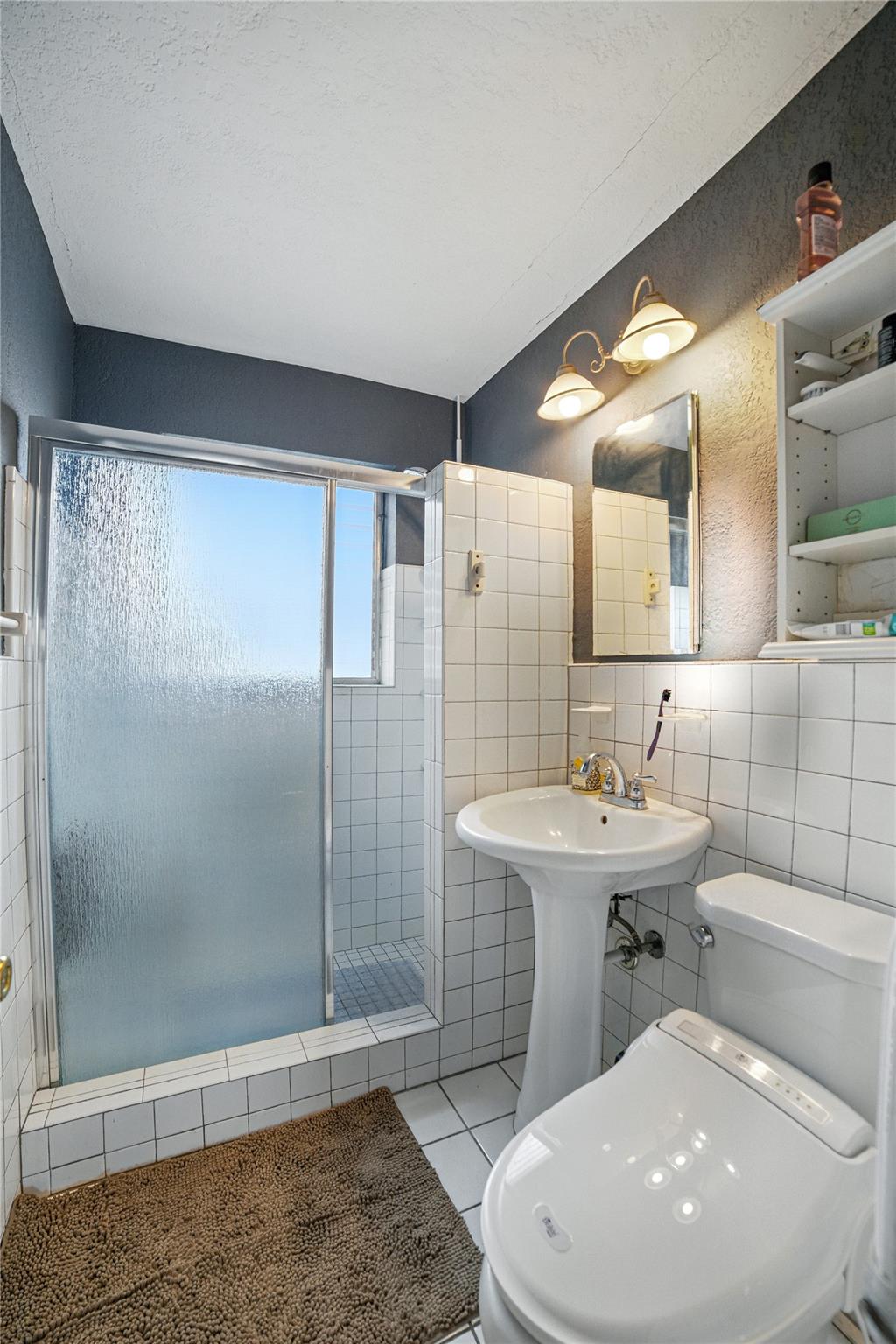 Photo 8 of home located at 1005 SE 15th St 5D, Fort Lauderdale FL