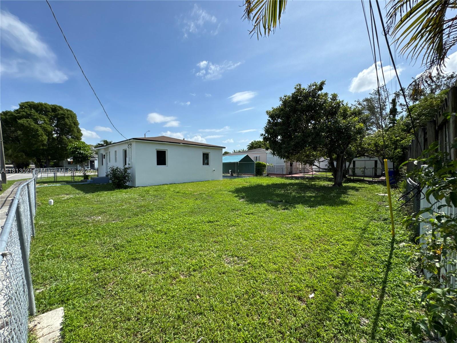 5450 SW 6th St