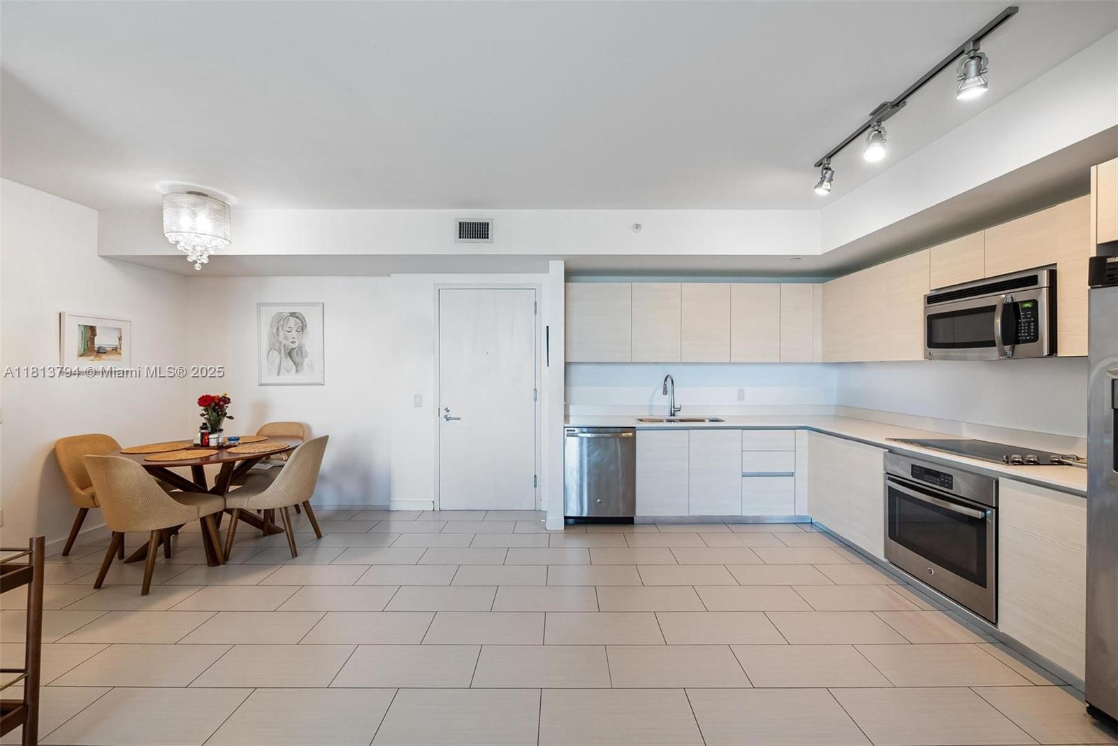 4250 Biscayne Blvd #1605, Miami FL 33137